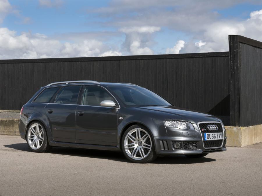  Audi RS4 Avant (B7, 8E) 2006 года  (UK) (фото 1 из 9)